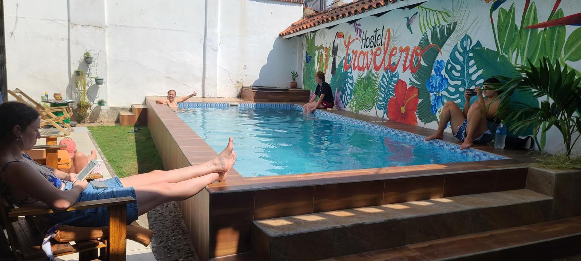 Hotel Hostal Backpackers Travelero Santa Cruz de La Sierra Esterno foto